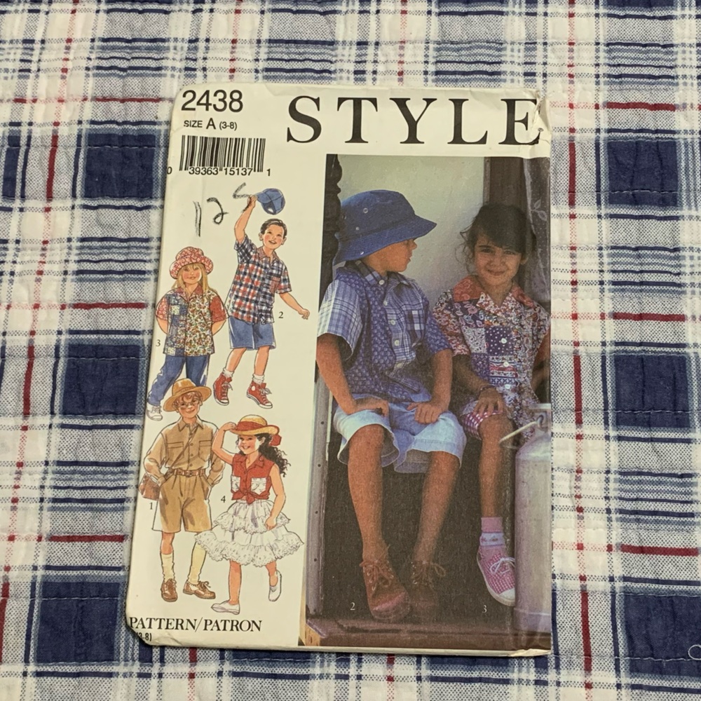 STYLE Pattern 2438 Size A (3-8) SHIRTS UNCUT